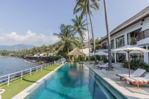 Modern Luxury 5 Bdr Ocean front Villa w/ Infinity Pool in Candidasa - Image 2