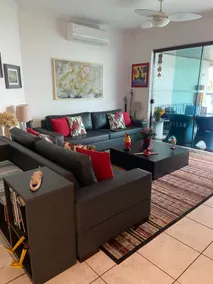 Spacious apartment with ocean view - Image 3