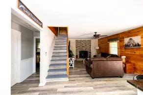 Private log home minutes to PF & Gatlinburg HOTTUB - Image 2