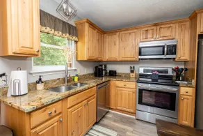 Private log home minutes to PF & Gatlinburg HOTTUB - Image 4