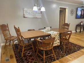 Pat's Farm House - Image 4