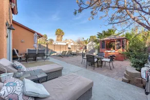 Beautiful 1 story - Pool/patio/BBQ - Image 4