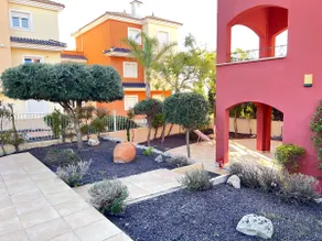 Bajo Amelia Altaona Golf Garden - Image 3