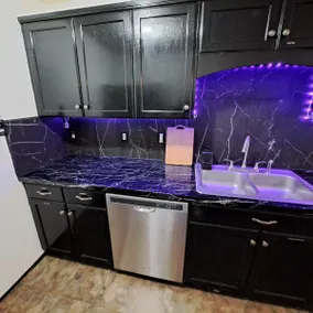 4 Bedroom Game-Ready Retreat Pool Table & Roku TVs - Image 5