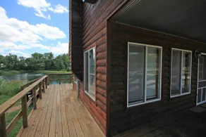 Cozy Lakeview Chalet - Image 5