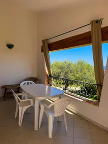 Apartment with a veranda overlooking the sea - Image 2