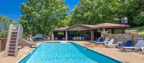 NEW!”Outdoor Oasis” Pool, Hot Tub, Firepl, 6 bedr - Image 3