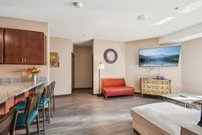 2 Bedroom Suite - Pet Friendly - Image 3