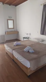 Bright studio with 15m2 private terrace! - Image 3