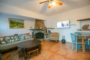 Cretan Villa with Yard - Image 3