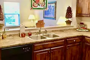 Cozy Retreat • King Bed & Kitchen Near Lee - Image 3