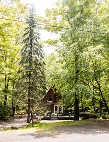 Condé Nast featured A-frame. Hot Tub. Lake. Pools - Image 2