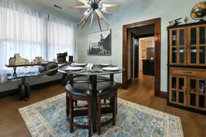 A. Earhart, K-Q beds, 2 patios, walk Benedictine - Image 3
