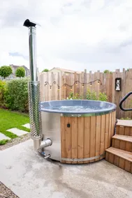 Nordic spa with countryside views - Image 2