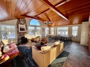 Sunny Waterfront Home Overlooking Blueberry Field - Image 2