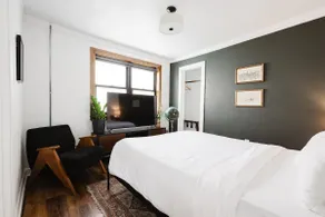 King & Queen bed, 2 SMART TV'S, 1 mi to Downtownx - Image 4