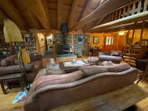 Papa Bear's Lodge, grand log cabin! Pet Friendly! - Image 5