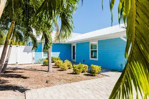 Blue Wave Cottage - Image 4