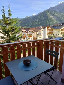 Comfortable apartment with a view of the mountains and village - Image 2