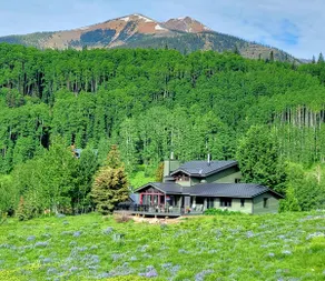 View House ~ Great Views, HotTub, mins to ski/town - Image 3