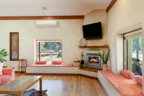 Solitaire Homestead Strawbale - Image 5