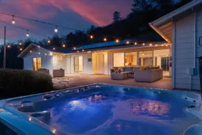 180° Sunset Views | Hot Tub I Fire Pit I Game Room - Image 3