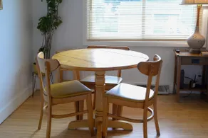 South Marquette Bungalow - Image 4
