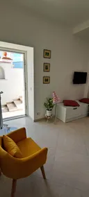 Lusi Capri House  - Image 2