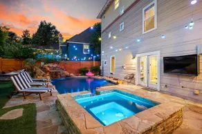 ATX Oasis! 3-Story Home - Heated Pool, Spa, Sauna! - Image 2