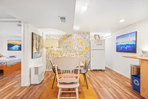 Clean, Bright & Quiet 2 Bed apt. Pets Welcome! - Image 2