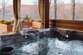 THE LUXURY LODGE - SKI, RIDE, GOLF, BIKE, HIKE - Image 2