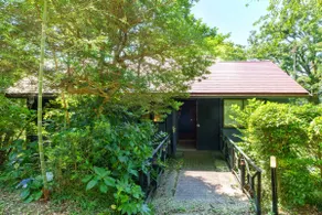 [Hakone Miyagino 4] Excitement for both children and adults! Secret-base-style villa / Chance to meet squirrels / 24-hour access to hot springs - Image 2