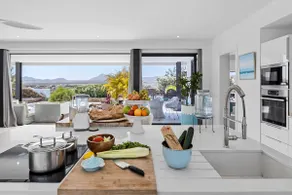 Superbe nouvelle maison avec piscine chauffée - Image 3