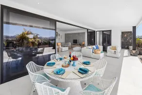 Superbe nouvelle maison avec piscine chauffée - Image 5