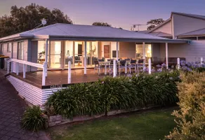 Privacy with Spectacular Views On The Ocean Front - Image 3
