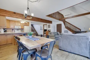 Lake front with Private Beach, Hot tub, Pool, Pickle Ball, March Dates available - Image 5