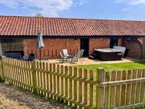 No. 1 Brick Kiln Barns - 2 Bed Cottage & Hot Tub - Image 4