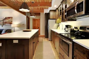 🌲Timberline D1D Deluxe 2-Bedroom ~Hot Tub~Pool~WiFi~Ski-in/out~Local Shuttle🌲 - Image 5