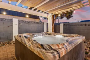 6BR Oasis | Hot Tub, Arcade & Sleeps 20+ - Image 4
