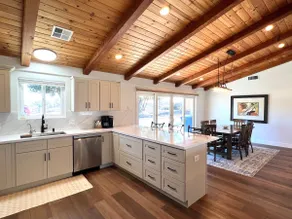 Relaxing Wine Country House with Gameroom - Image 4