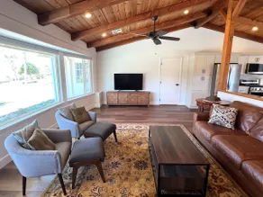 Relaxing Wine Country House with Gameroom - Image 3