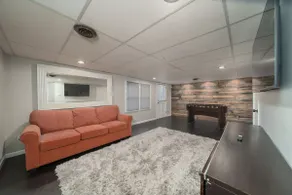 Private 4BR w/ Salt Pool, Hot Tub & Fire Pit - Image 5
