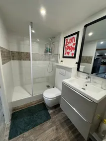 Air-Conditioned Studio with All Amenities – Ideal for Professionals/Travelers - Image 4