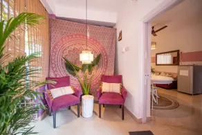 E The Purple House 1BHK- AC/ Fast Wi-Fi/ P. Backup - Image 3