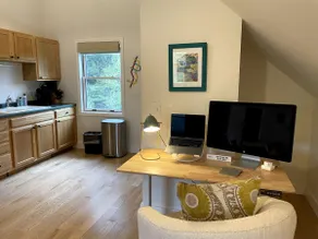 Cozy Mountain Retreat with a View of Mt Hunger - Image 4