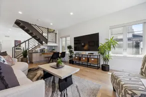 Luxury Modern 2 Bed Townhome - Image 3