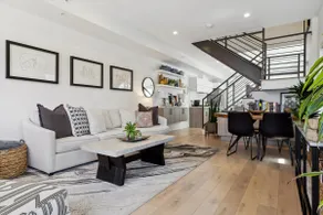Luxury Modern 2 Bed Townhome - Image 4
