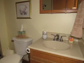 ”Rest A While” spacious private suite - Image 5