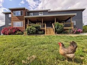 Hydrangea House - A Bright and Peaceful Farm Stay - Image 3