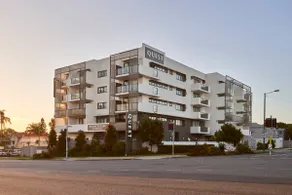 One Bedroom Apartment - Image 4